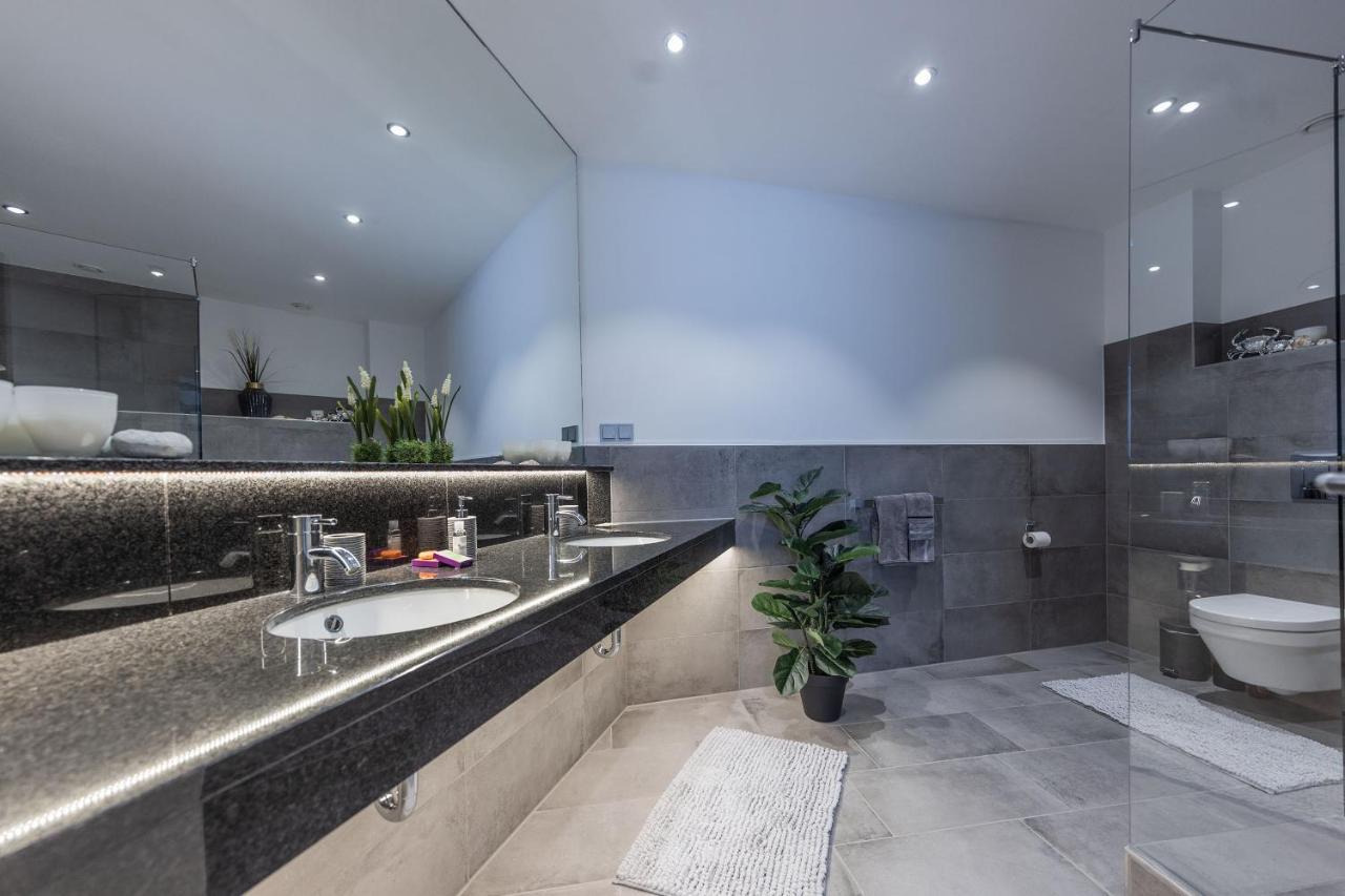 Luxus Wellness Loft - 245Qm - Designwohnen Im Zentrum Гютерсло Экстерьер фото
